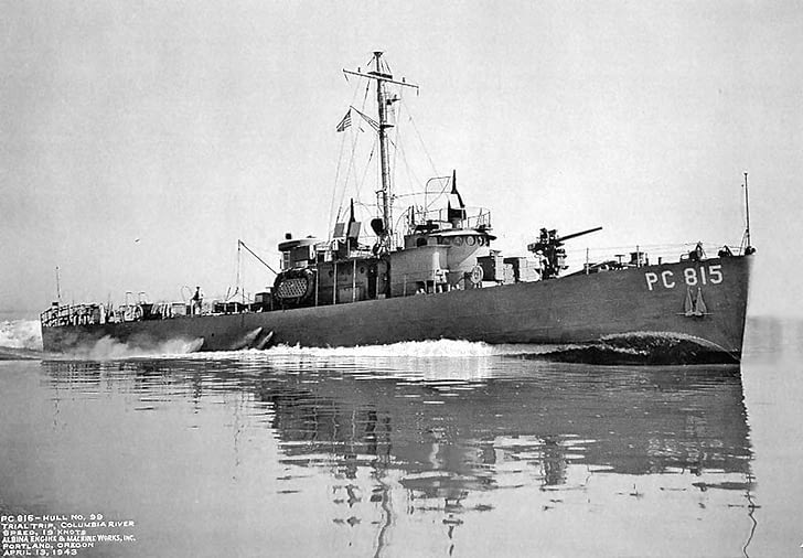 Противолодочный корабль PC 815, которым командовал лейтенант Л. Рон Хаббард